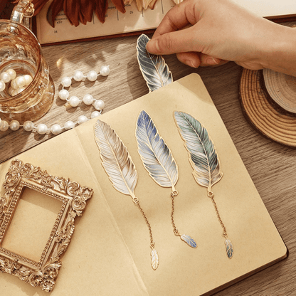 PDL ® - Marque-page en métal | Plume avec pendentif